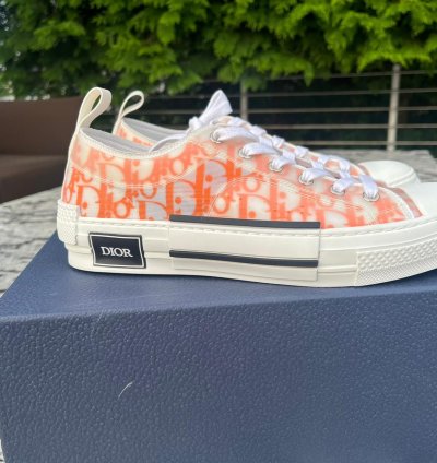 B23 Lt Oblique Low Top Sneakers In Orange