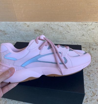 B24 Low Top Sneakers In Pink