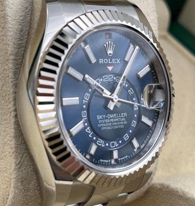 Rolex Sky-dweller Blue Dial Stainless Steel Oyster Bracelet 336934 Unworn 2024