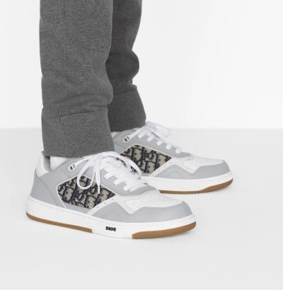 B27 Low Top Sneaker brand New