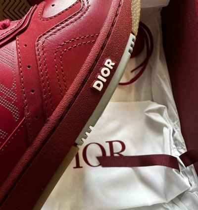 B27 World Tour Red