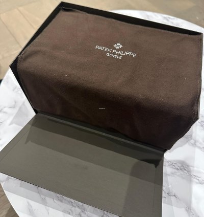 Patek Philippe Annual Calendar 2022 5205g-013 full Set 2024 Service