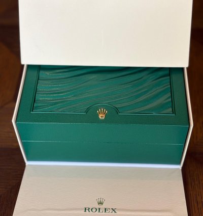 Rolex Sky-dweller Blue New Unworn Year 2021 Full Set With Original Receipt