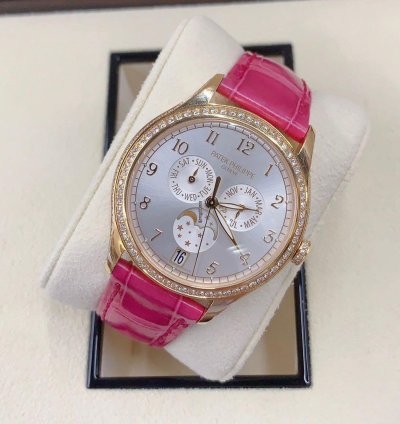 Patek Philippe Annual Calendar 4947r-001