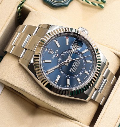 Rolex Sky-dweller Bright Blue New Unworn Year 2017 Full Set With Original Receipt