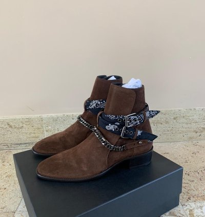 Bandana Chain Boots In Chocolate