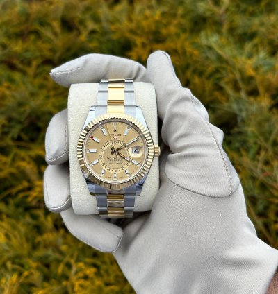 Rolex Sky-dweller Champagne Dial
