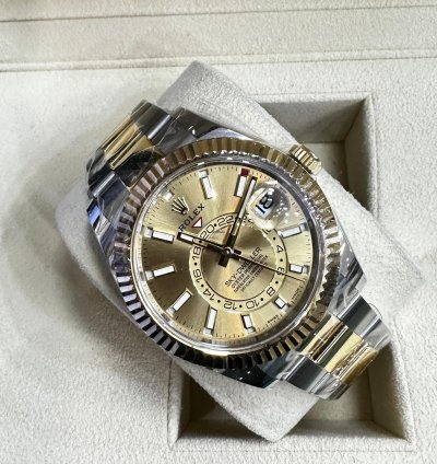 Rolex Sky-dweller Champagne Dial
