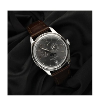 Patek Philippe Annual Calendar 5146g-010