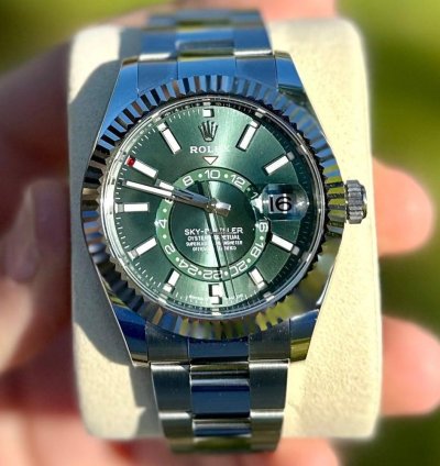 Rolex Sky-dweller Complete Mint Green Sky-dweller 42 Mm On Oyster Ref 336934