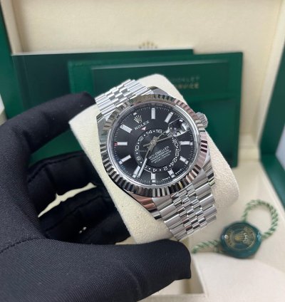 Rolex Sky-dweller Fluted Bezel Black Index Dial Jubilee Bracelet 336934