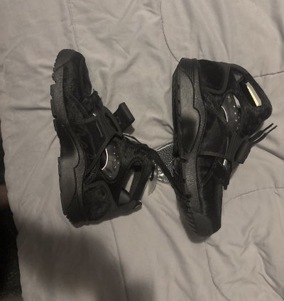 Corteiz Nike Air Huarache onyx