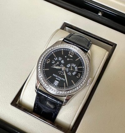 Patek Philippe Annual Calendar 5147g-001