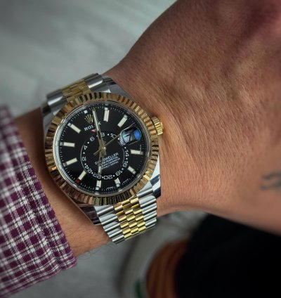 Rolex Sky-dweller Full Set - Sky Dweller 326933 Steel Gold Black Dial Jubilee 2023 42 Mm New Watch