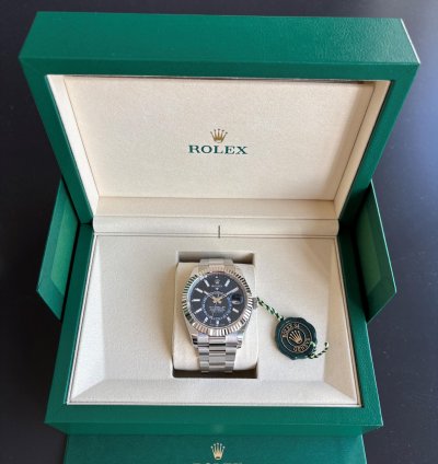 Rolex Sky-dweller Full Set Complet Neuf Jamais Port