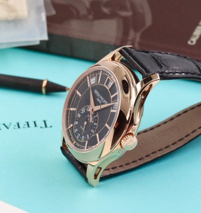 Patek Philippe Annual Calendar 5205r - Tiffany Co - Full Set - Very Rare - Excellent Condition
