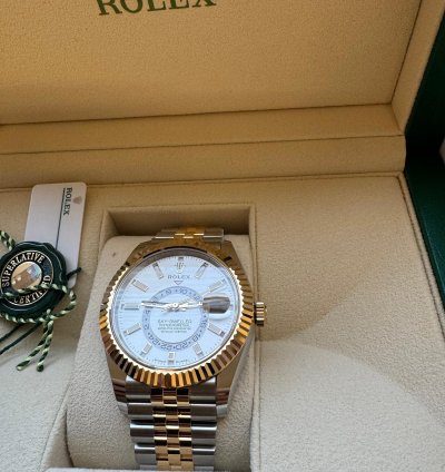 Rolex Sky-dweller Fullset Ungetragen 2024