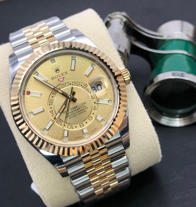 Rolex Sky-dweller Gold Champagne Dial Jubilee