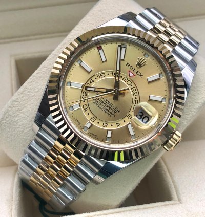 Rolex Sky-dweller Gold Champagne Dial Jubilee