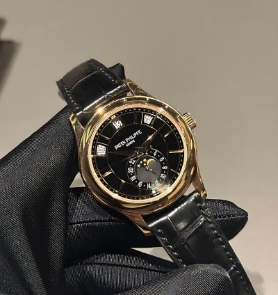 Patek Philippe Annual Calendar 5205r-010