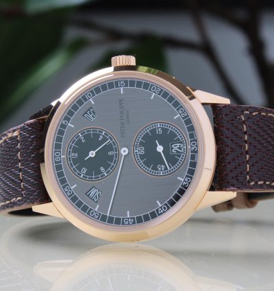 Patek Philippe Annual Calendar 5235 50r-001