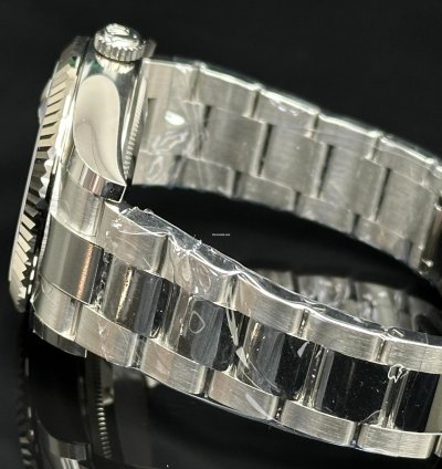 Rolex Sky-dweller Green Dial Oyster Bracelet 2024