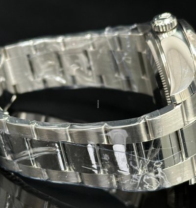 Rolex Sky-dweller Green Dial Oyster Bracelet 2024