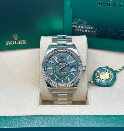 Rolex Sky-dweller Green Oyster