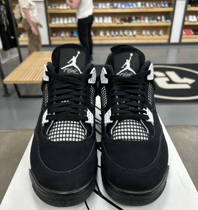 Jordan 4 Retro White Thunder
