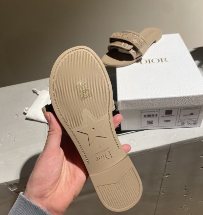 Black Week Dior Dioevolution Slide
