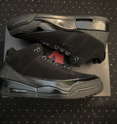 Jordan 3 Black Cat