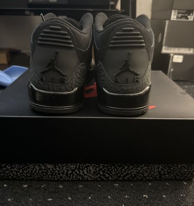 Jordan 3 Black Cat
