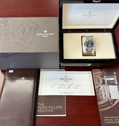Patek Philippe Annual Calendar Chronograph 2021 Annual Calendar 5905 1a Green 42mm Box Papers