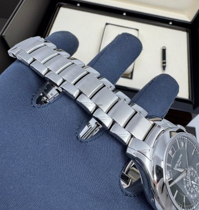Patek Philippe Annual Calendar Chronograph 2023 Mint Green Dial Steel On Bracelet Annual Calendar Complications