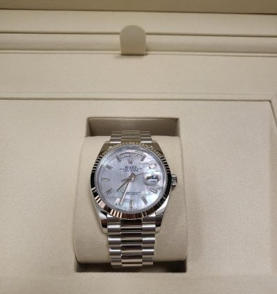 Rolex Day-date 128236 2025 Presidential Mother Of Pearl Day Date Baguette Hour