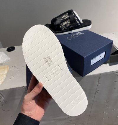 Bnwt Dior Alpha Slide Oblique Jacquard