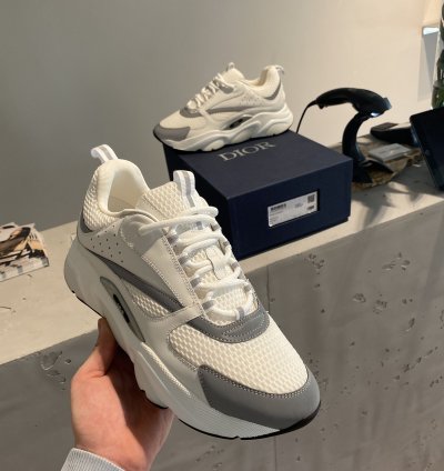 Bnwt Dior B22 Reflective White