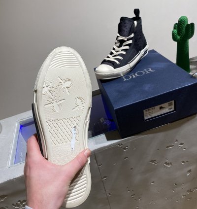 Bnwt Dior B23 Kumo Sneaker