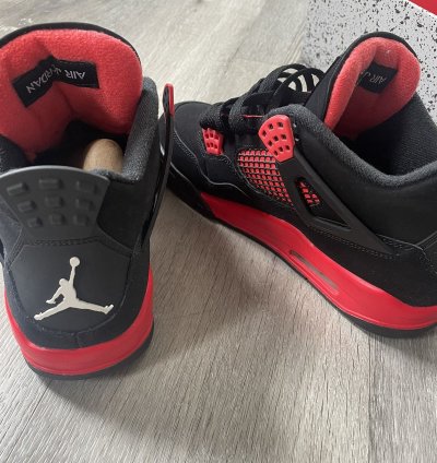 Jordan 4 Retro Red Thunder