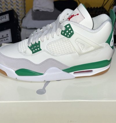 Jordan 4 Sb Pine Green