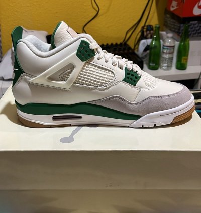 Jordan 4 Sb Pine Green