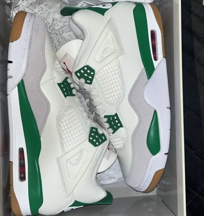 Jordan 4 Sb Pine Green