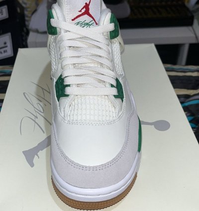 Jordan 4 Sb Pine Green