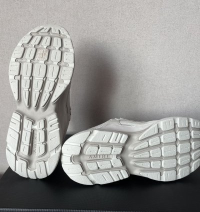 Bone Runner Grey Sneakers