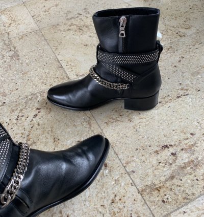 Boots With Chain Detail