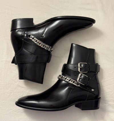 Brand New Buckle Chain Shine Leather Boots