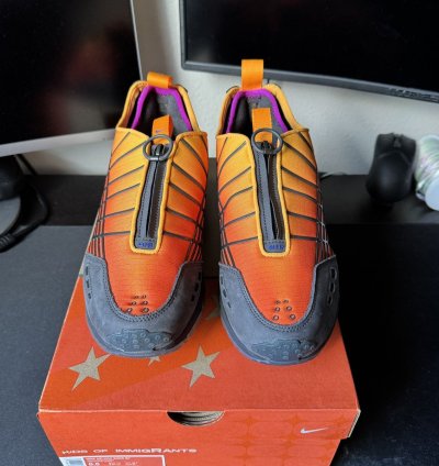 Kids Of Immigrants Nike Sndr Sp Sz 8 5