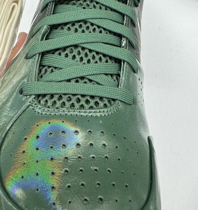Kobe 4 Iv Undefeated Bucks Size 11