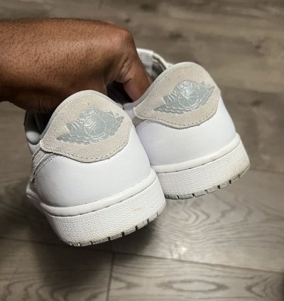 Air Jordan 1 Low Neutral Grey