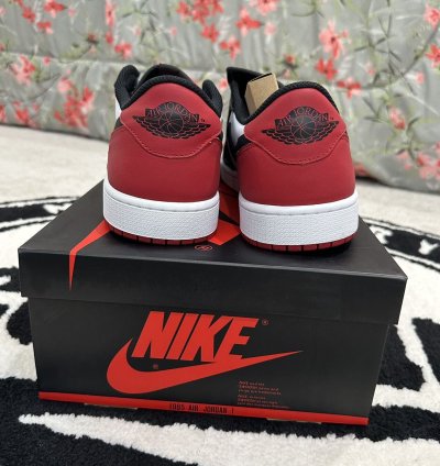 Air Jordan 1 Low Og Black Toe